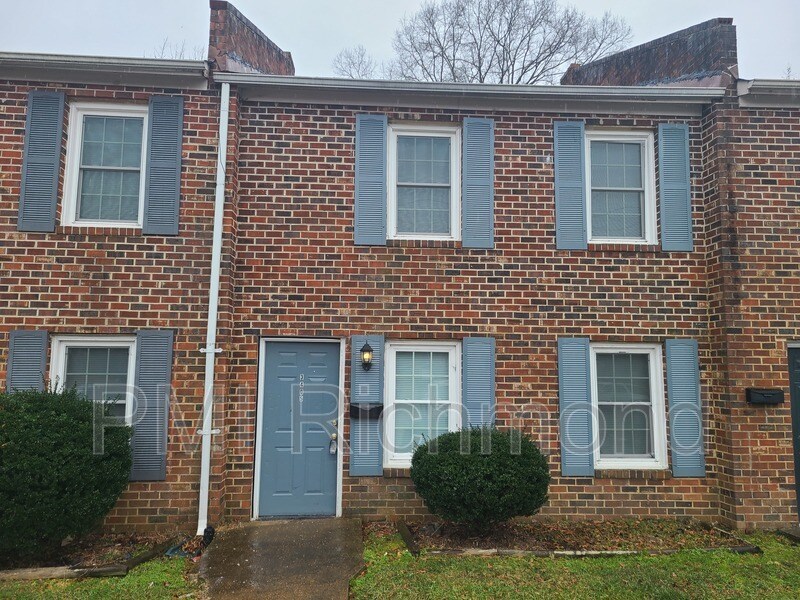 Foto principal - 3405 Chalfont Dr
