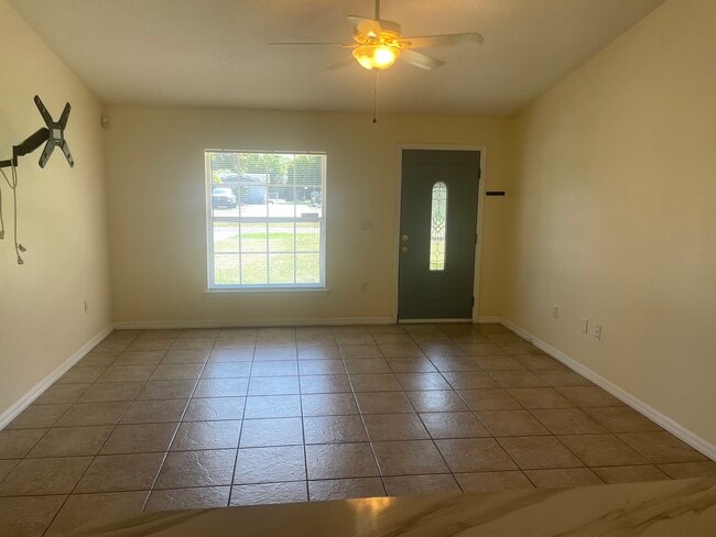 Building Photo - 2160 West Pky