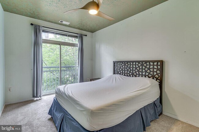 Foto del edificio - 2200 N Westmoreland St