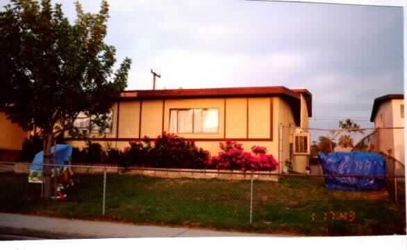 Building Photo - 10393 Amherst Ave