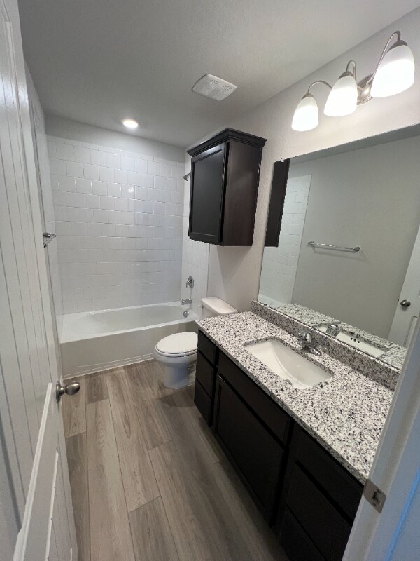 Foto del edificio - 5713 Berkley Heights Dr
