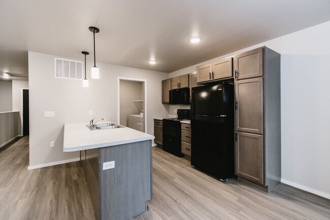 Building Photo - Valley Vue Apartments