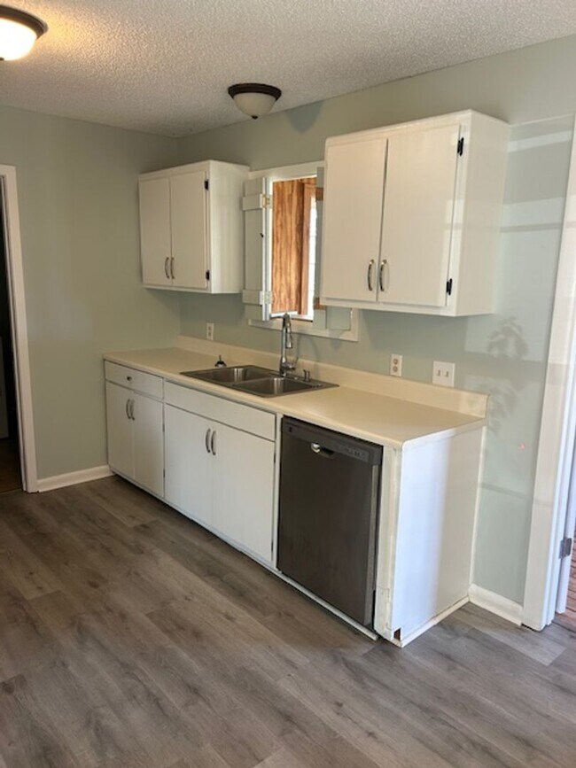 Foto del edificio - 4808 Sherri Ln