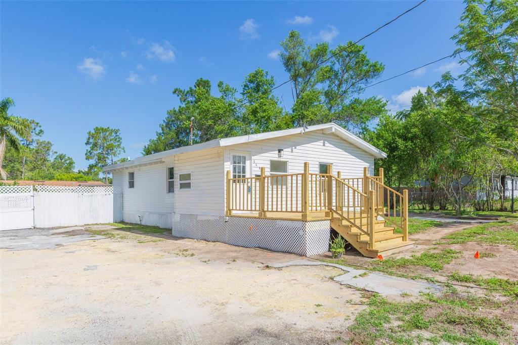 Foto principal - 9445 Cardy St