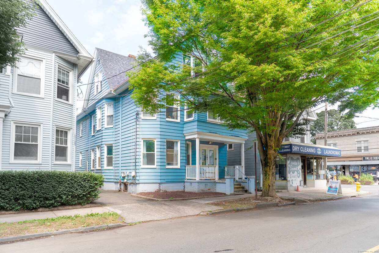 Primary Photo - 167 Willow St