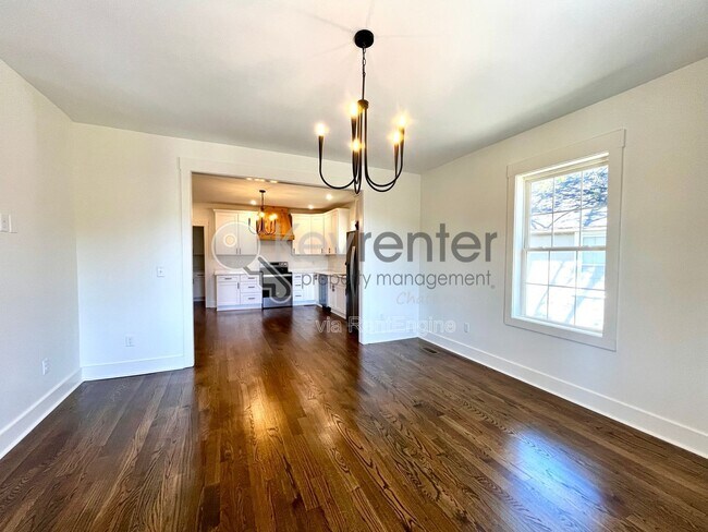 Building Photo - 3765 Dixie Cir