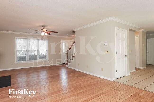 Foto del edificio - 5523 Westerborne Dr
