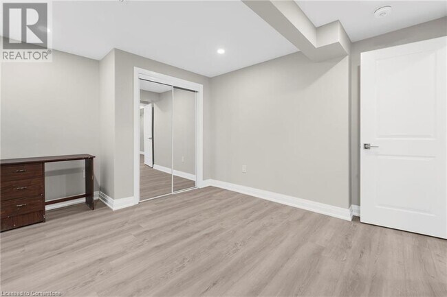 Building Photo - 263 Baldwin Dr
