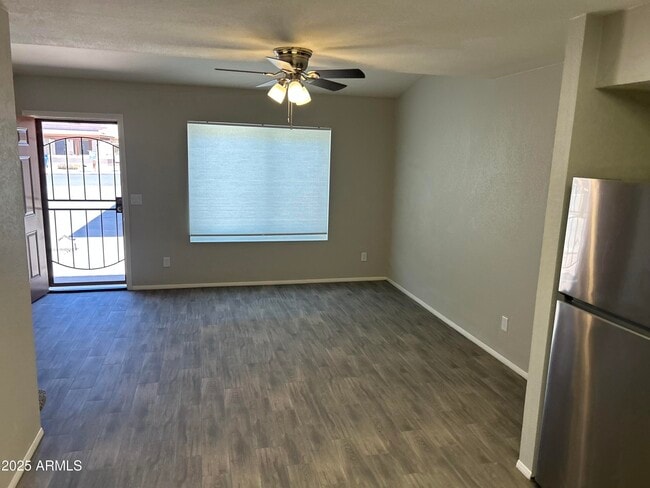 Foto del edificio - 6157 E Glencove St