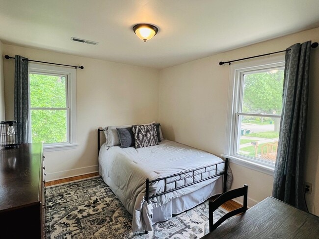 Building Photo - 66 Jackson St