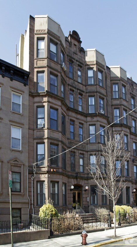 618 Hudson Street - 518-520 Hudson St