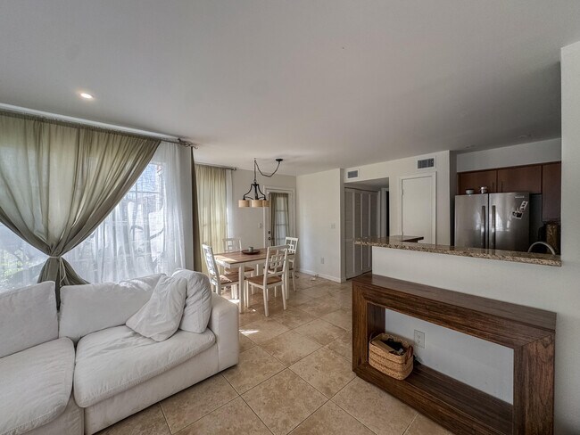 Foto del edificio - 1125 Crystal Way