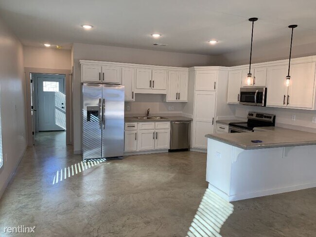 Foto del edificio - 3 br, 2 bath House - 4616 Wolf Run