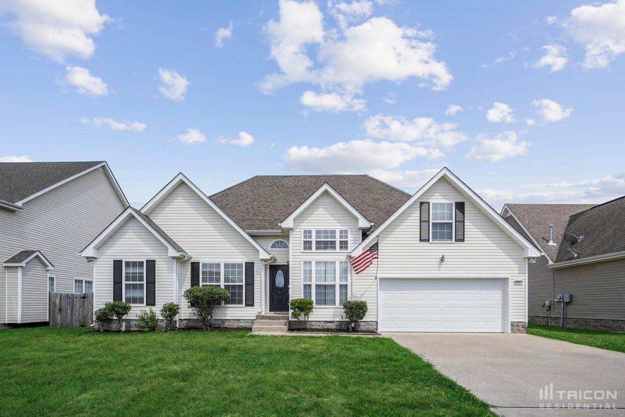 Foto principal - 3641 Aurora Dr