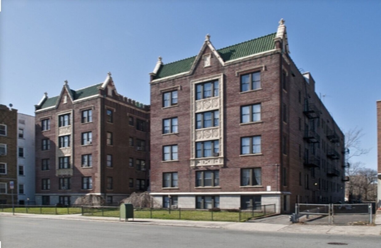 Building Photo - The Renaissance