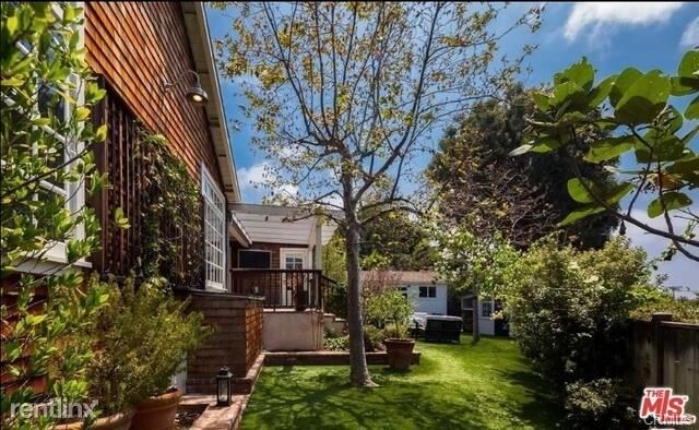 Foto del edificio - 3 br, 4 bath House - 1075 Ravoli Dr
