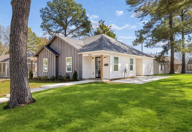 Building Photo - New Construction Duplex, 2 Bedroom, 1 Bathroom