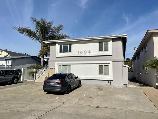 Building Photo - 1540 Diamond St