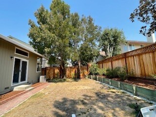 Back Garden - 674 Natalie Dr