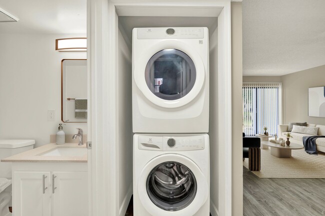 Apartments With Washer And Dryer Near Me 1
