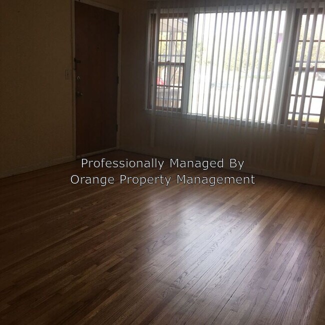 Building Photo - 4815 Ames Ave