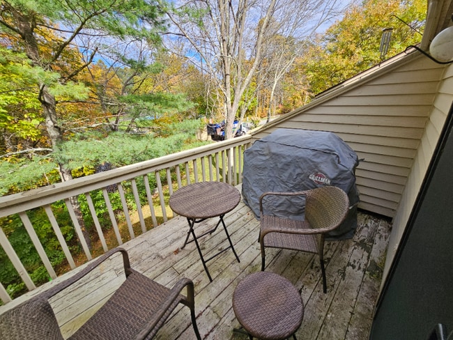 Building Photo - 239 Deer Hill