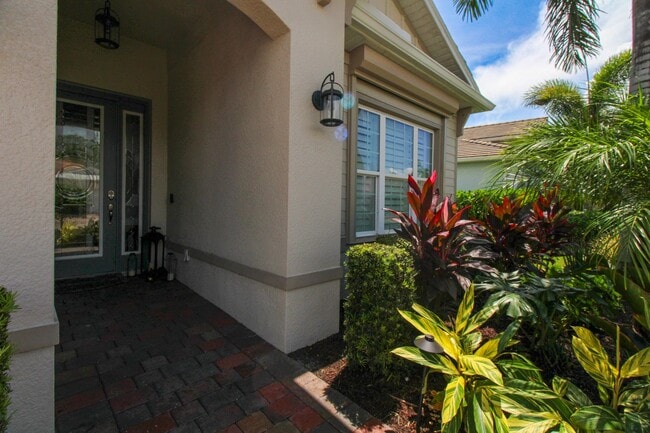 Building Photo - ***STUNNING-NAPLES RESERVE***POOL HOME***FULLY FURNISHED SEASONAL***3 BEDS /3 BATH***AMAZING AMEN...