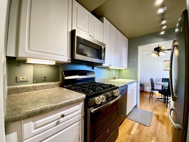 Foto del edificio - 3950 N Lake Shore Dr