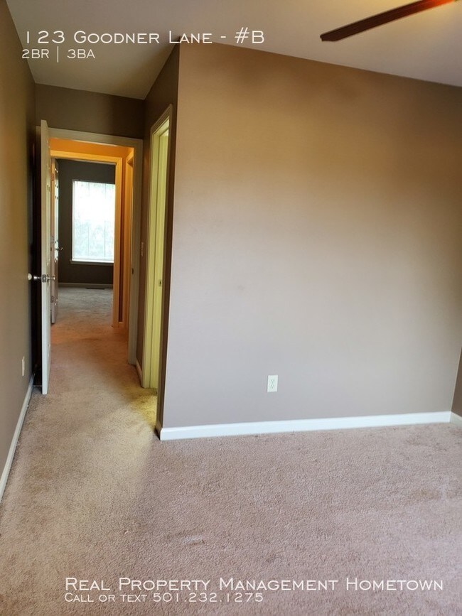 Building Photo - Beautiful 2 story apartment in HSSD
