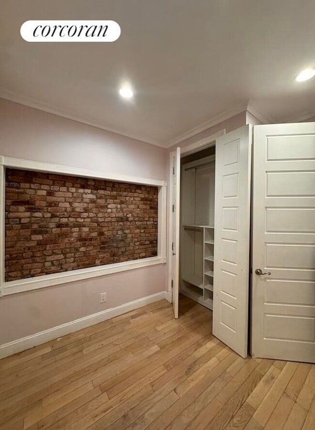 Foto del edificio - 1592 St Marks Ave