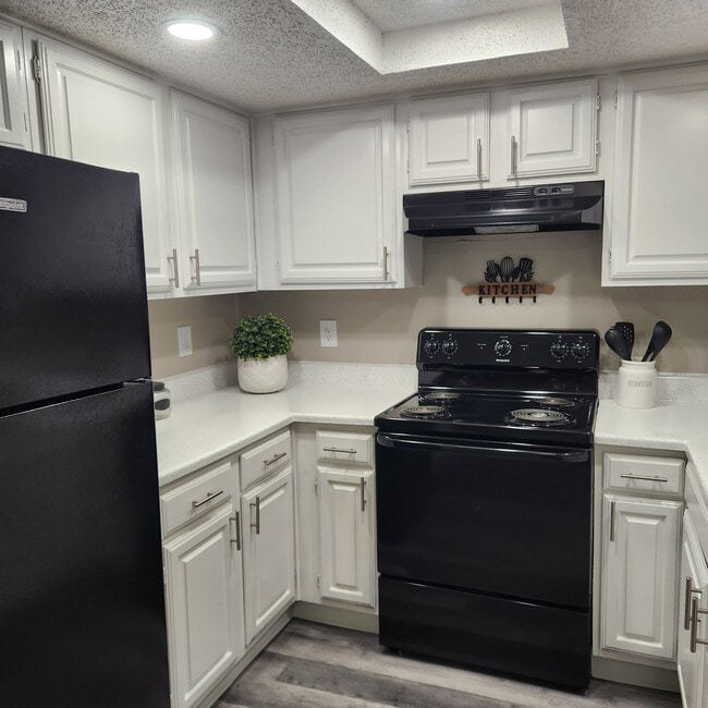 Building Photo - Rosehill Place Townhomes