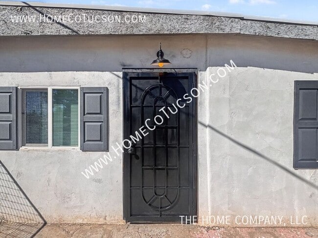 Building Photo - 1051 S 4th Ave