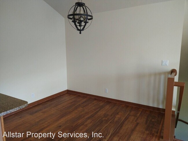 Building Photo - 2 br, 1 bath House - 821 White Cloud Lane #E