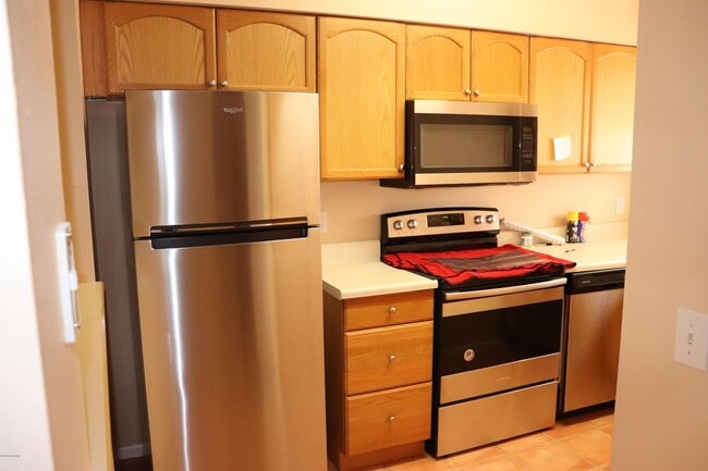 Foto del edificio - Two Story Townhome