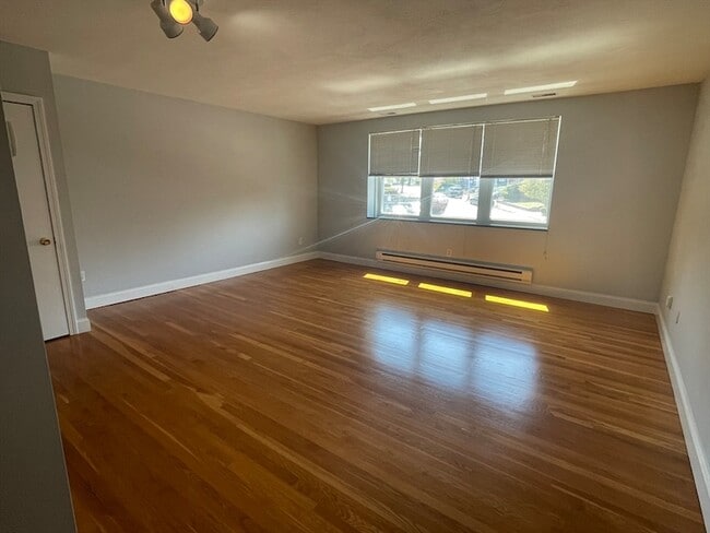 Building Photo - 530 VFW Parkway