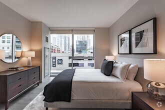 Building Photo - Residences at 8 East Huron