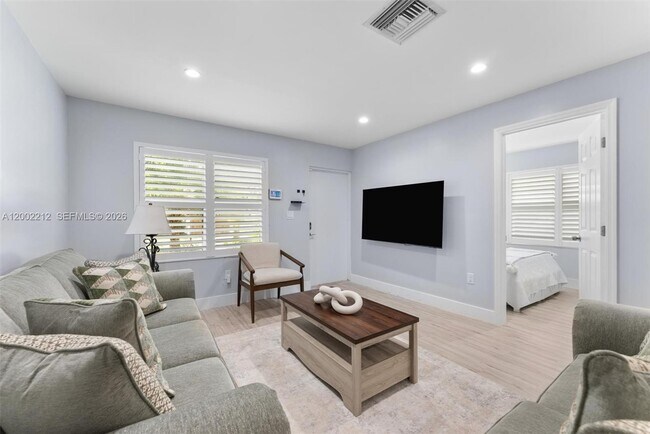 Foto del edificio - 230 SW 12th Ave