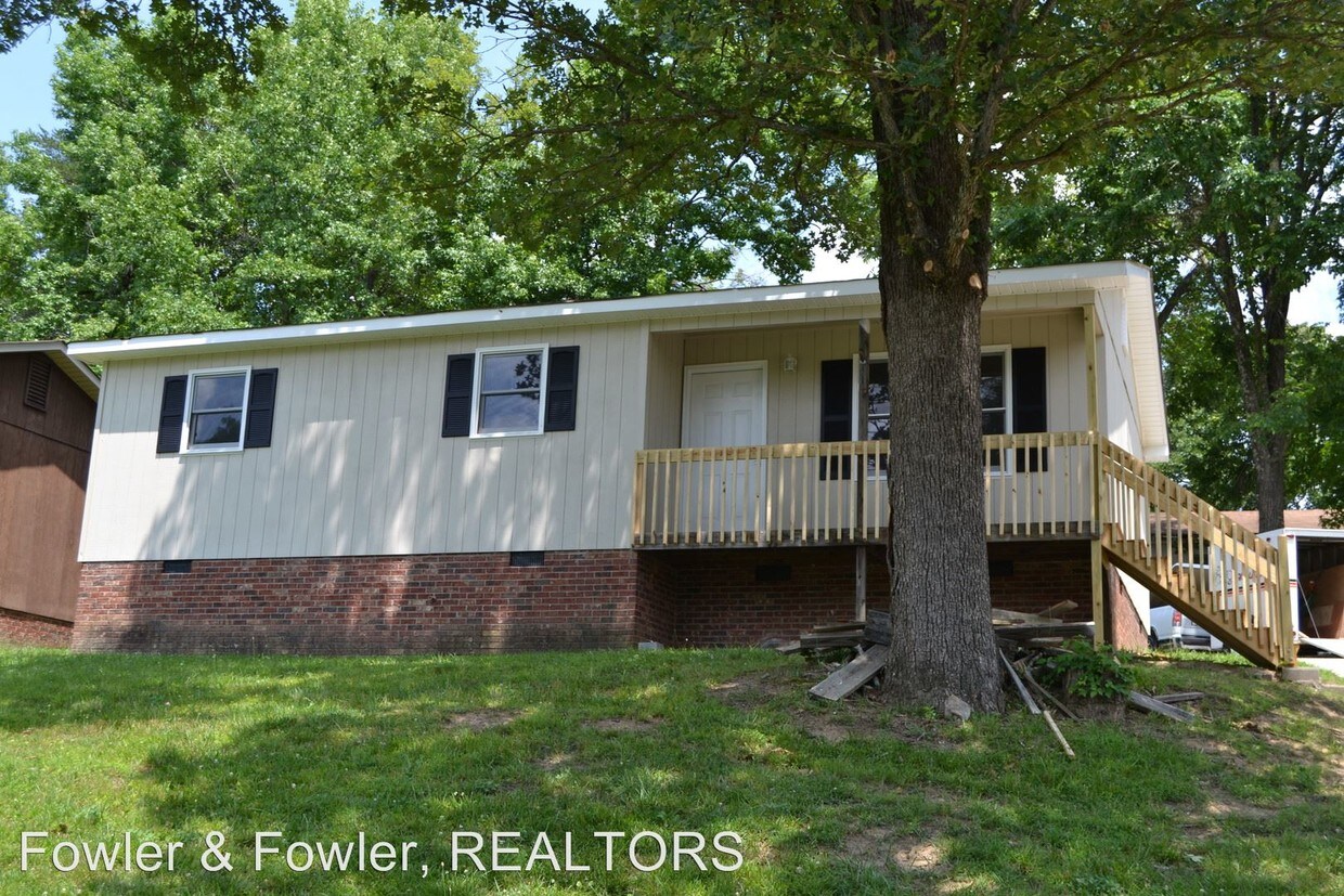 Primary Photo - 350 Wingo St