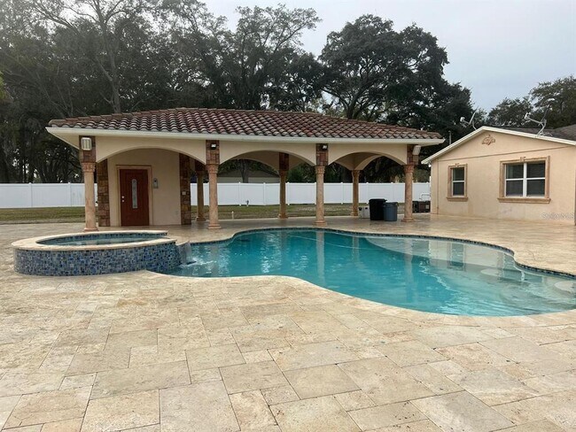 Foto del edificio - 5602 Joyner Rd