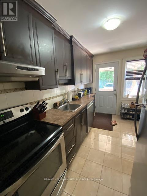 Photo du bâtiment - 570-570 Gladstone Ave