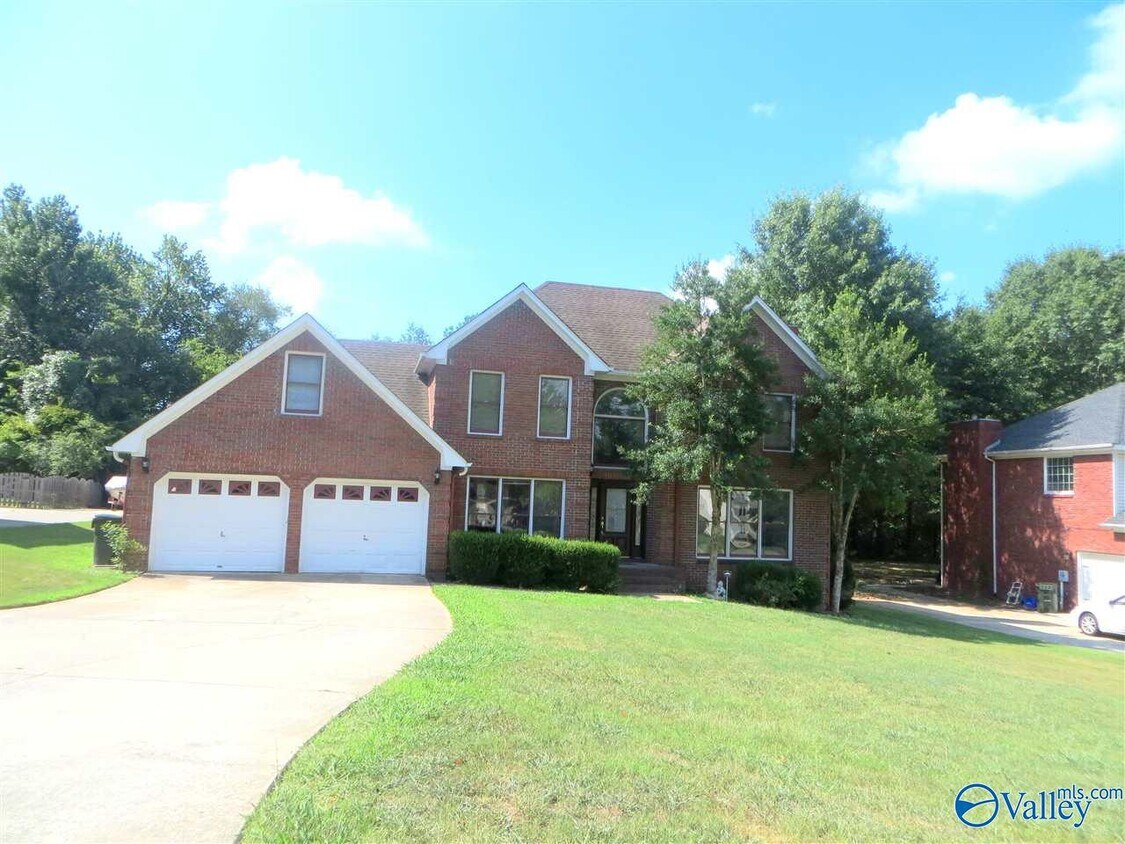 110 Heatherwood Dr, Madison, AL 35758 House Rental in Madison, AL