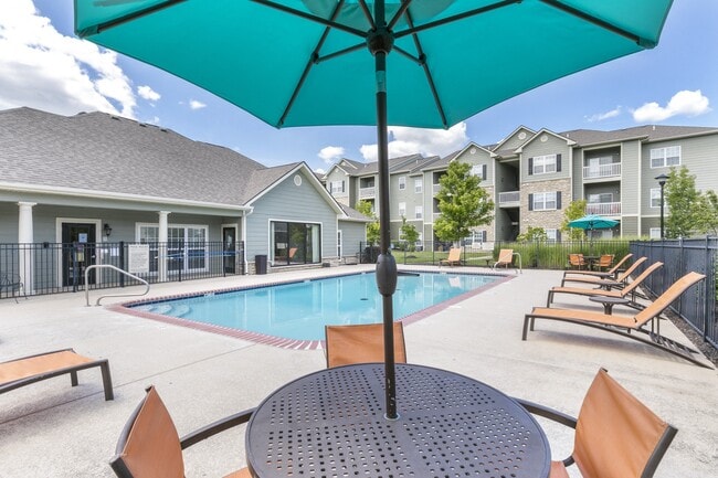 Building Photo - Aventura at Richmond