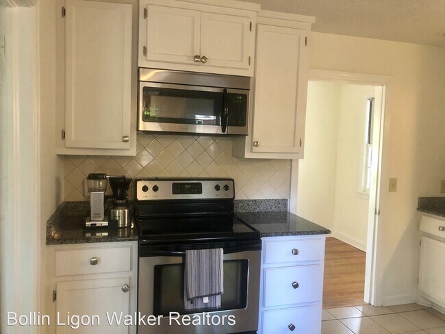 Building Photo - 3 br, 1.5 bath House - 1035 Indigo Avenue