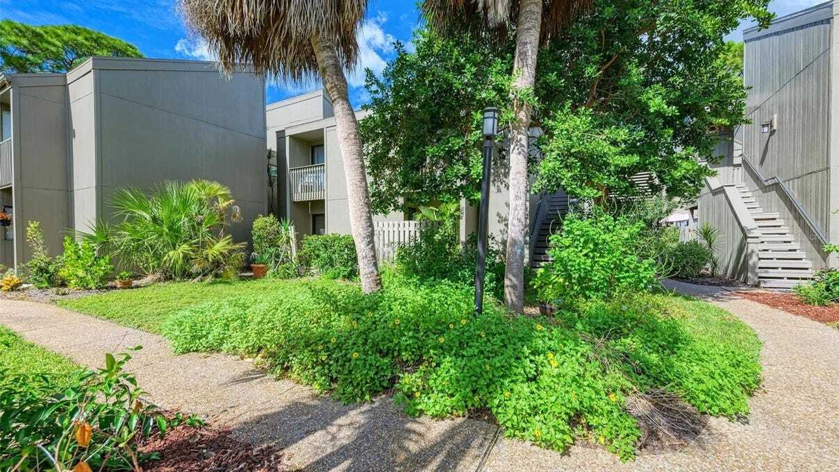 Foto principal - 110 Woodland Pl