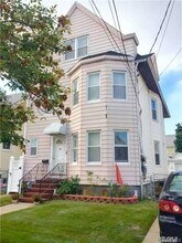 Building Photo - 220-21 94th Ave