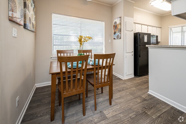 1BR, 1BA - 658SF - Dining Room - CityParc at The Ranch