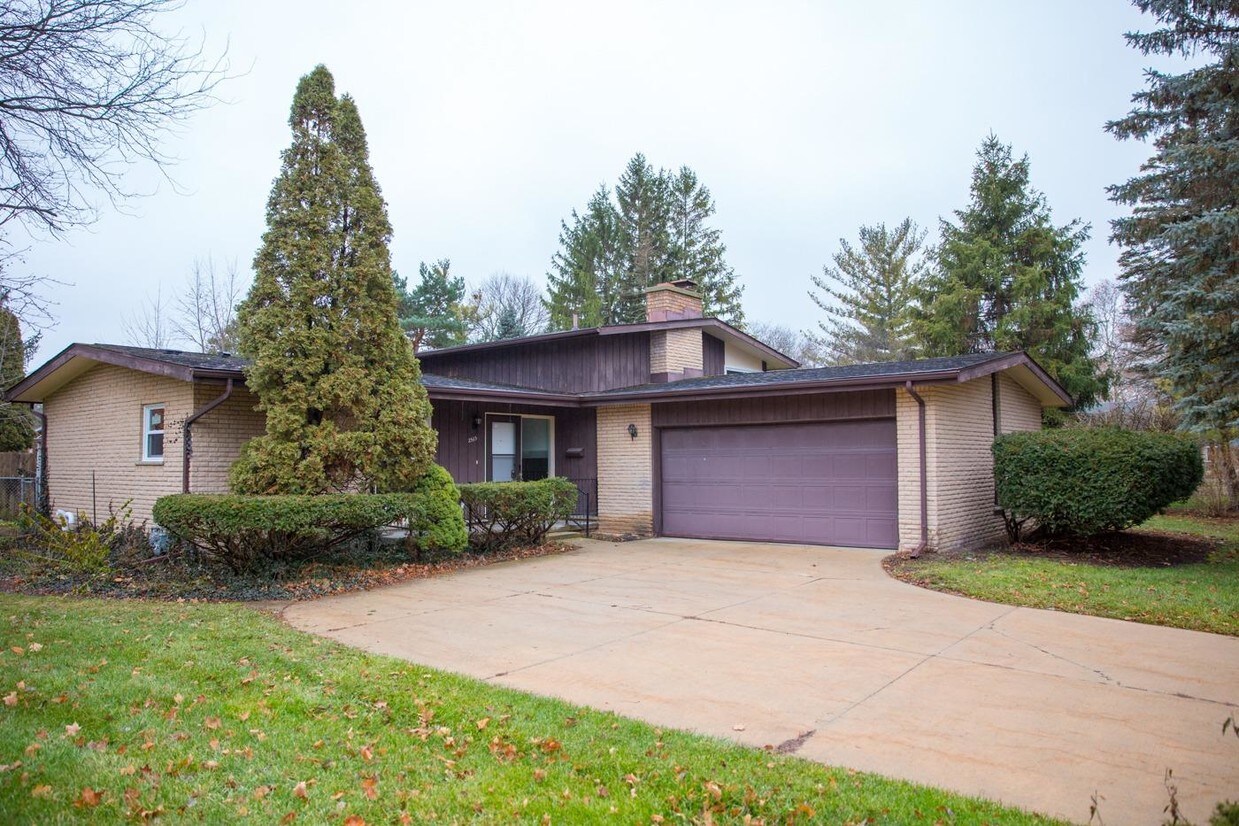 Foto principal - 2515 Esch Ave