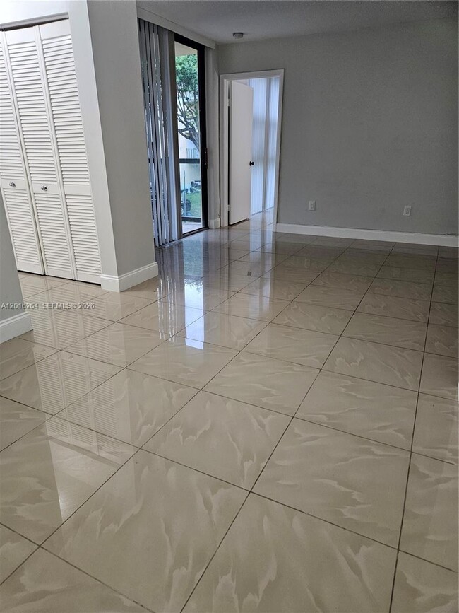 Foto del edificio - 11780 SW 18th St