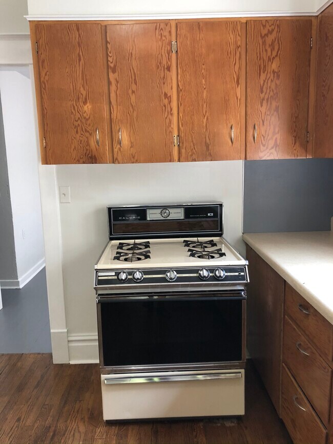 Building Photo - 711 Fulton St E