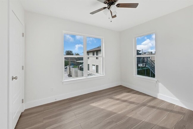 Building Photo - 5621 Eskridge St